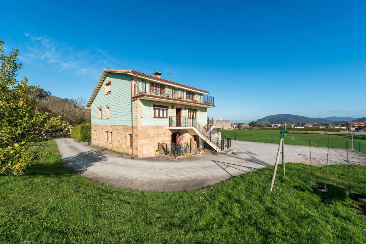 Apartamentos Turisticos El Ponton Arnuero Eksteriør billede